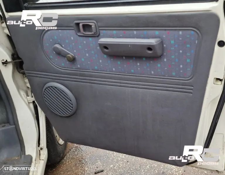 Nissan Vanette Cargo Van para peças - 11