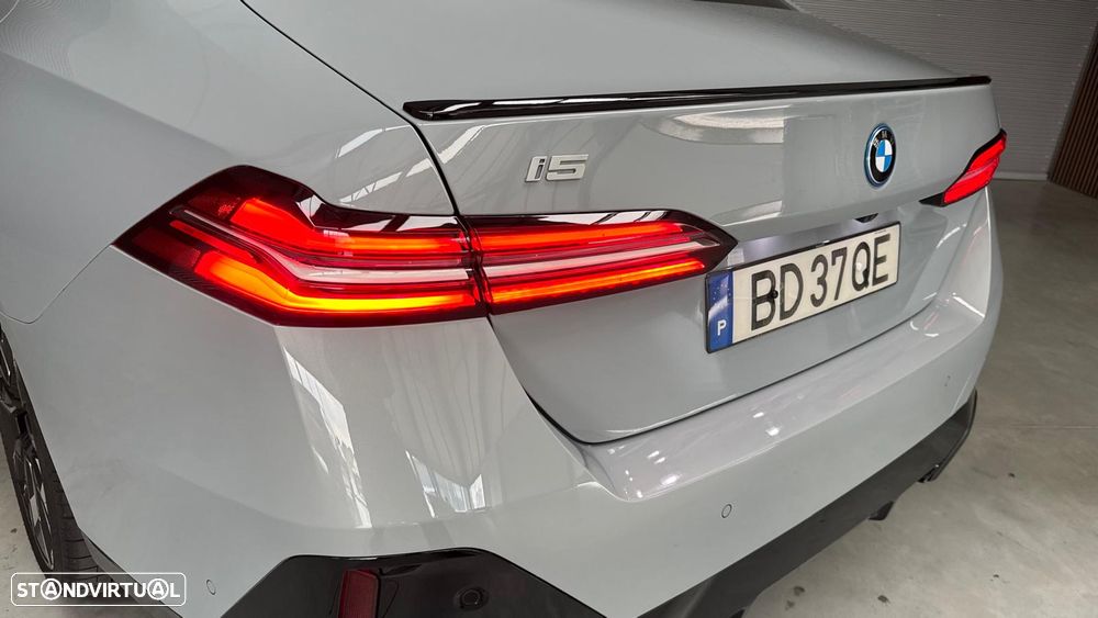 BMW i5 eDrive40 Pack Desportivo M - 12