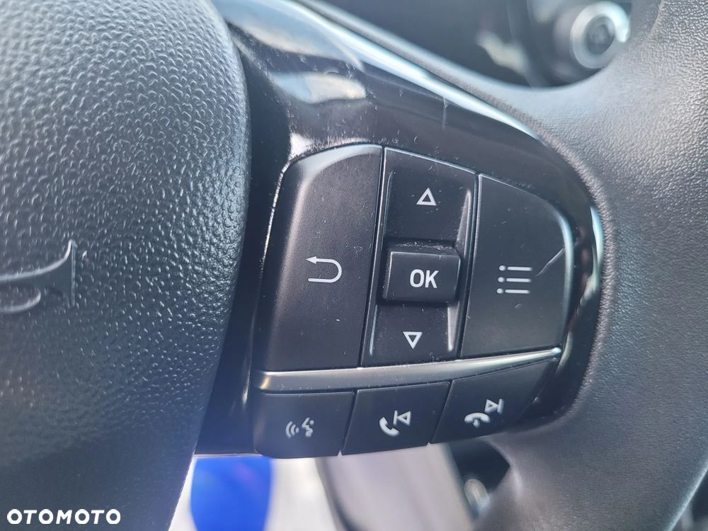 Ford Fiesta 1.1 S&S TITANIUM - 26