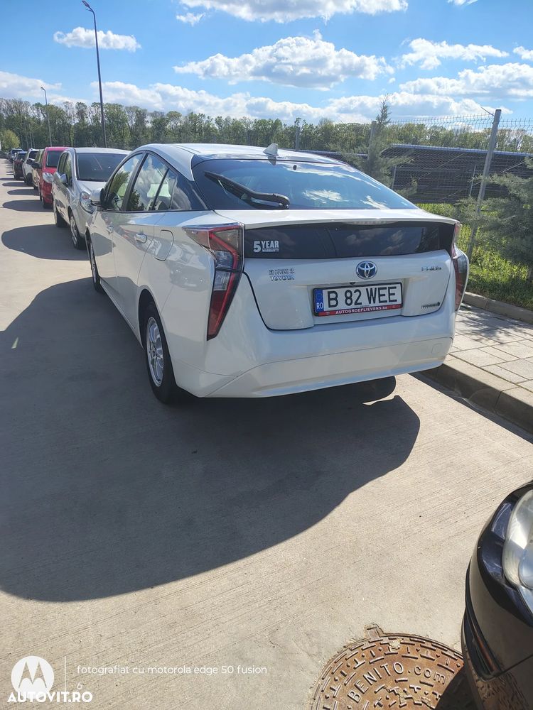 Toyota Prius 1.8 Dual VVT-i Luna - 3