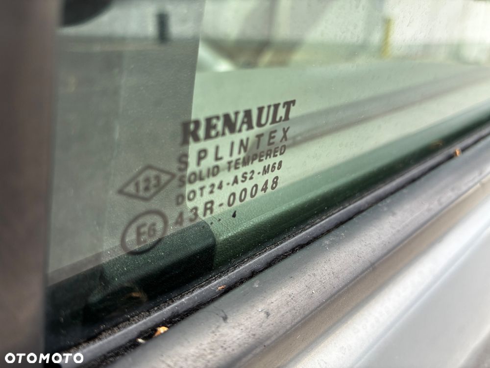 Renault Scenic - 16