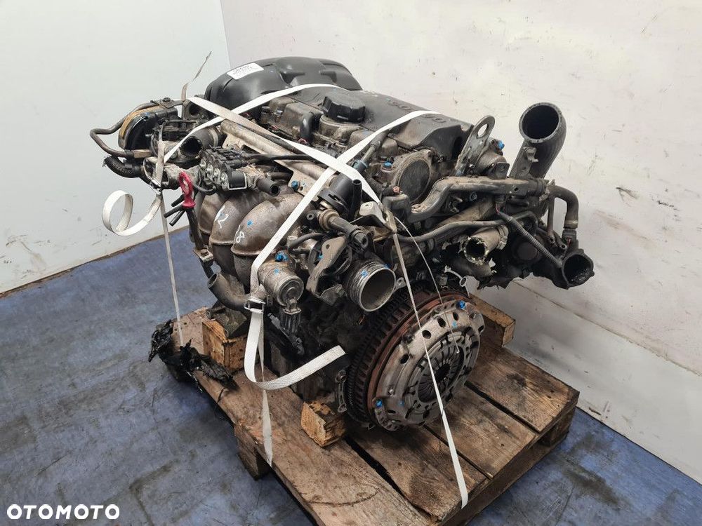 VOLVO V40 2.0 T 163 KM SILNIK BENZYNOWY B 4204 T3 - 6