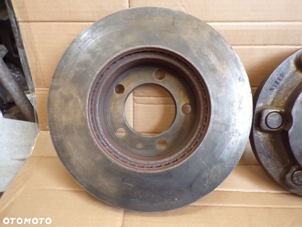 MASTER 3 i 4 MOVANO 10- TARCZA HAMULCOWA PRZEDNIA NA BLIŻNIAK Z SZPILKAMI - 5