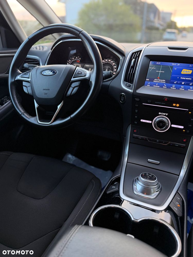 Ford S-Max 2.0 EcoBlue Titanium - 23