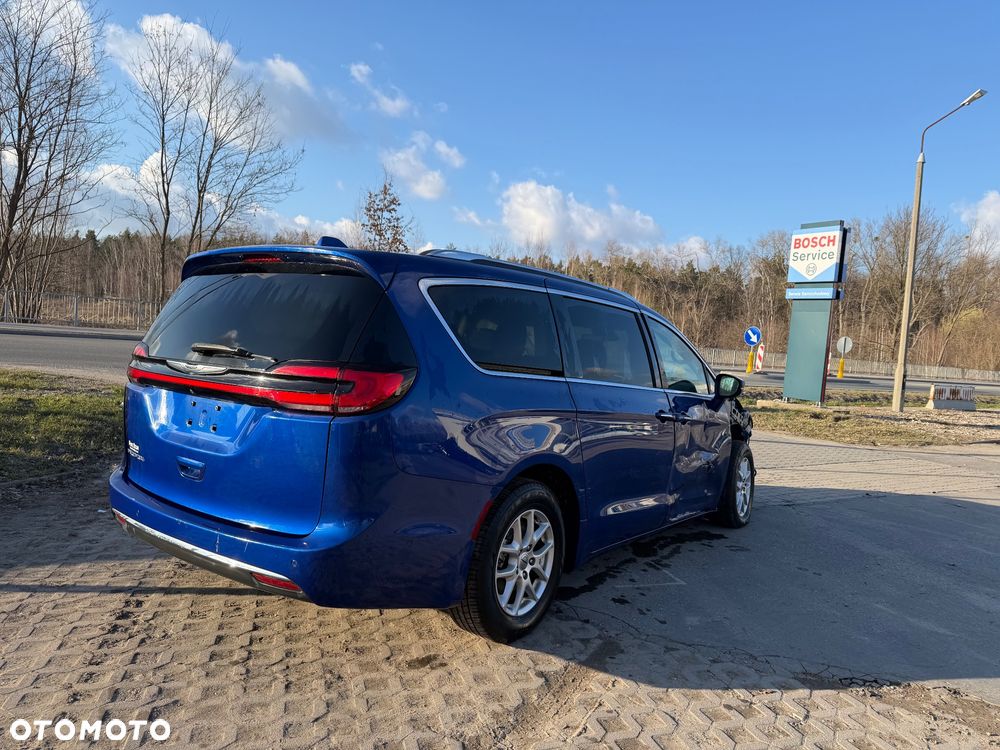 Chrysler Pacifica - 5