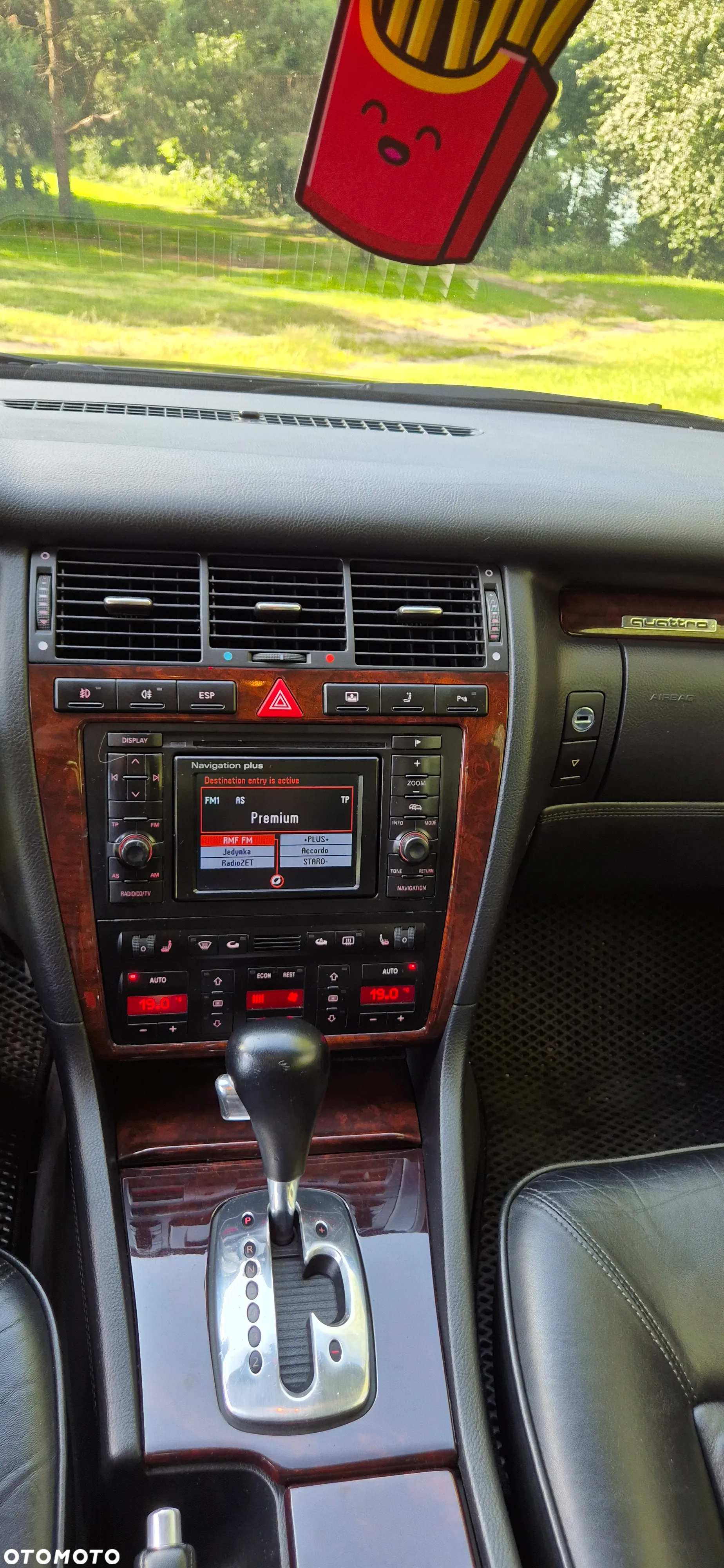 Audi A8 - 6