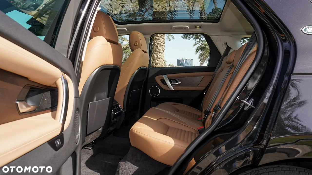 Land Rover Discovery Sport P250 Dynamic HSE - 14