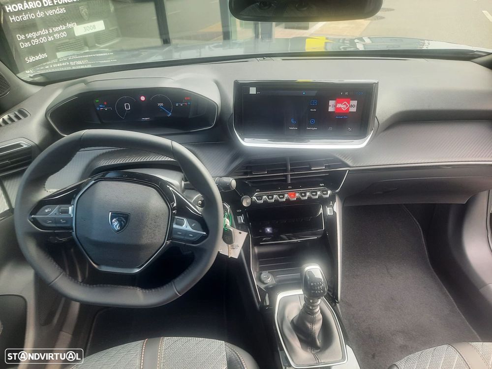 Peugeot 2008 1.2 PureTech Allure Pack - 6