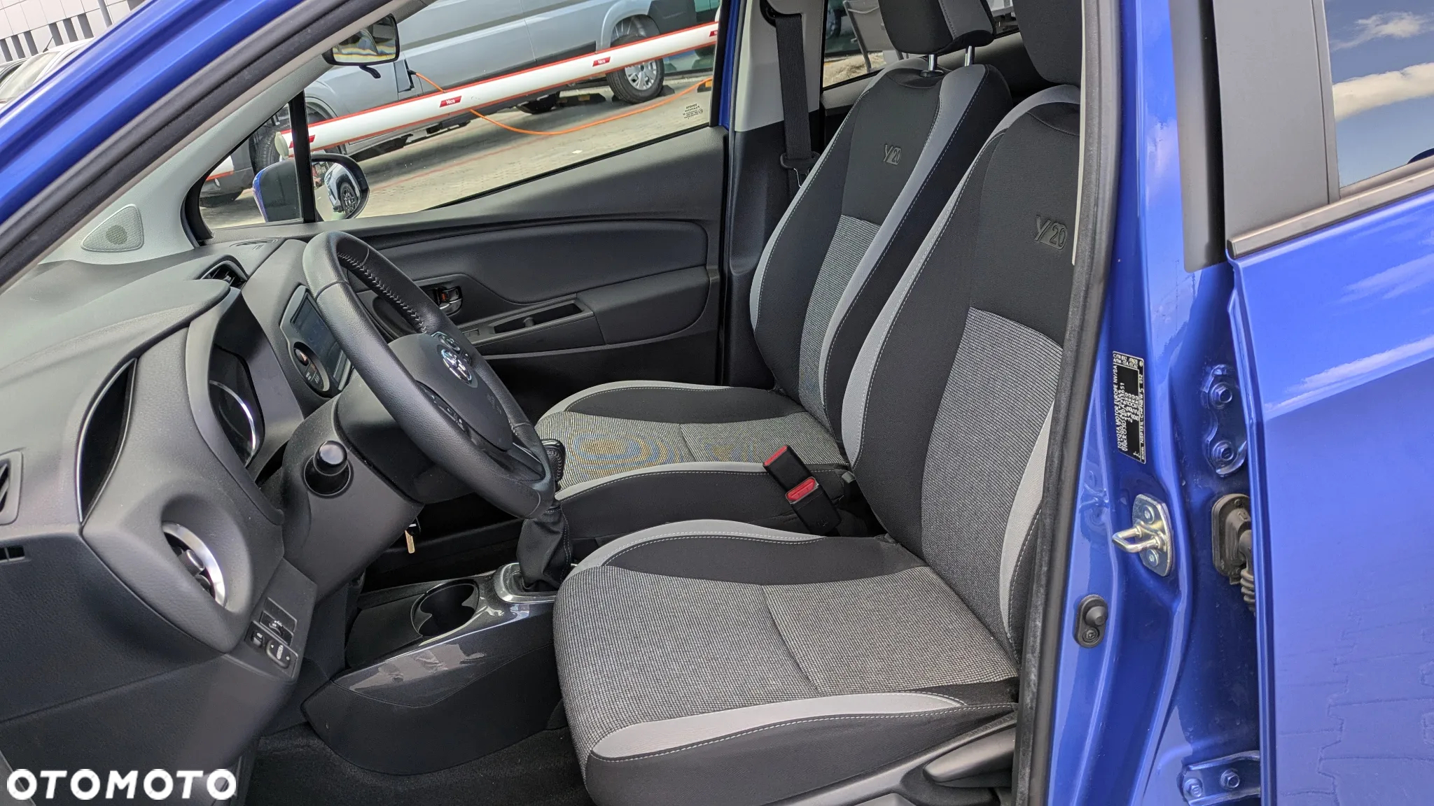 Toyota Yaris 1.5 20th Anniversary - 8