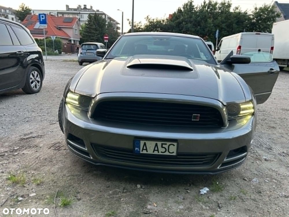 Ford Mustang 3.7 V6 - 1