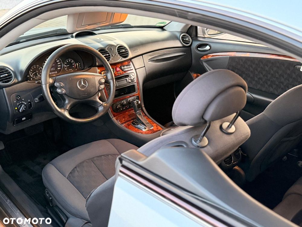 Mercedes-Benz CLK - 10
