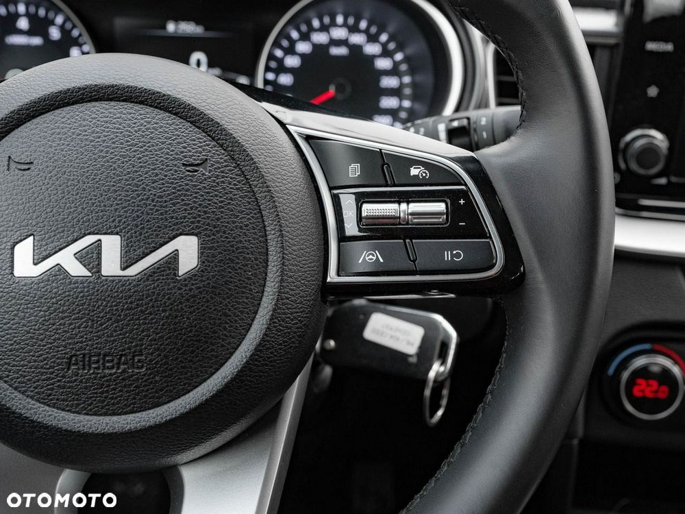 Kia Ceed - 14