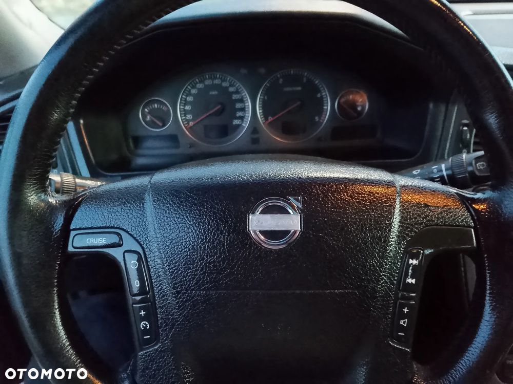 Volvo V70 D5 AWD Premium - 19