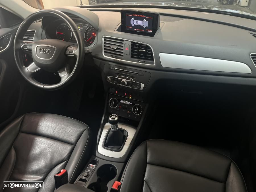 Audi Q3 2.0 TDI Sport - 32