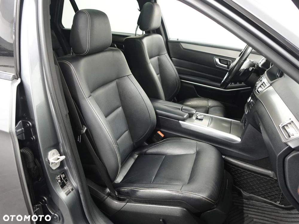 Mercedes-Benz Klasa E ver-220-t-bluetec-blueefficiency-edition-9g--tronic - 27