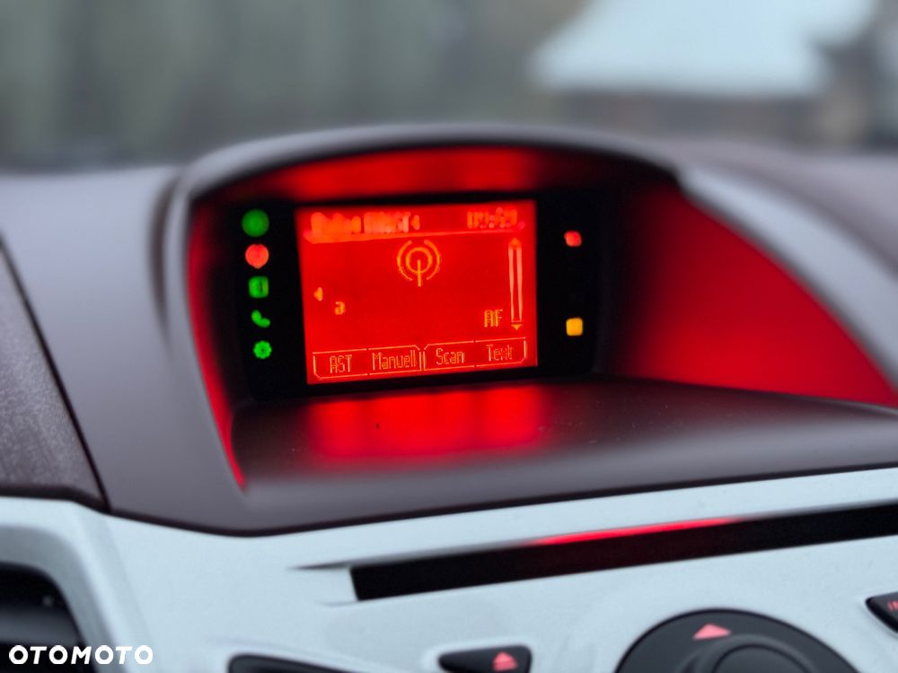 Ford Fiesta 1.6 Ti-VCT Ghia - 21