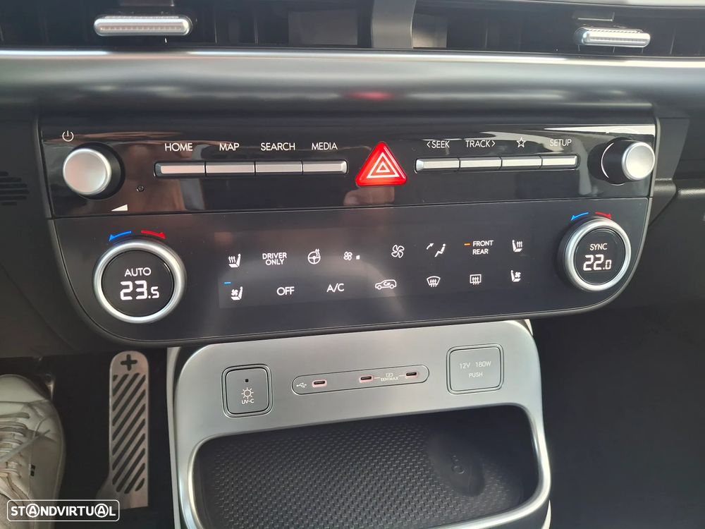 Hyundai Ioniq 9 110.3 kWh Calligraphy - 36