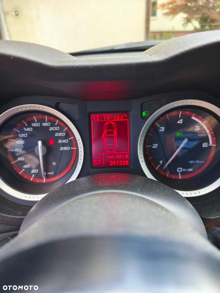 Alfa Romeo 159 2.0JTDM Sport - 13