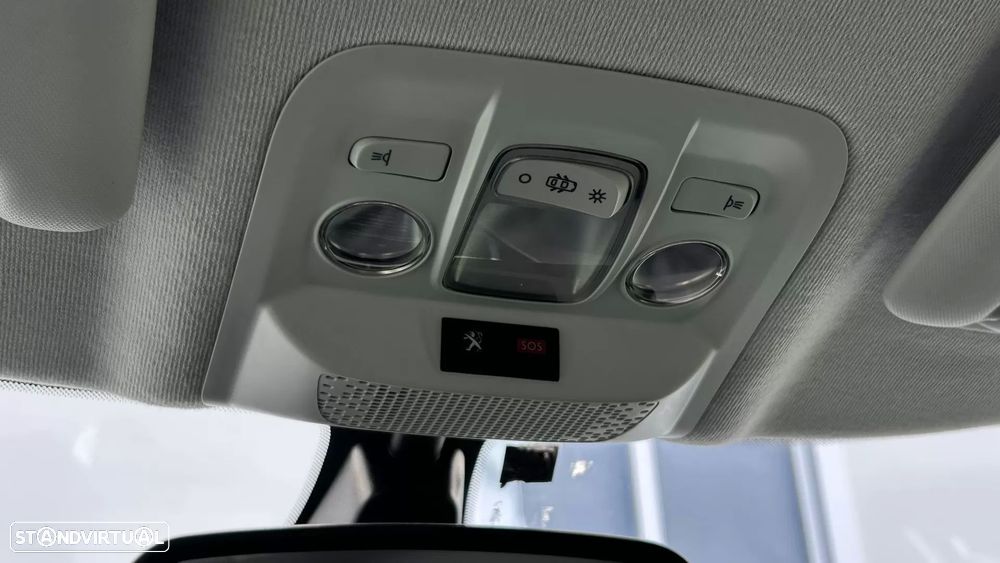 Peugeot 208 1.2 PureTech Signature - 20