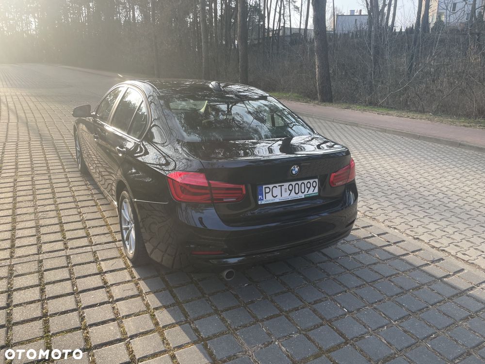BMW Seria 3 318i - 8