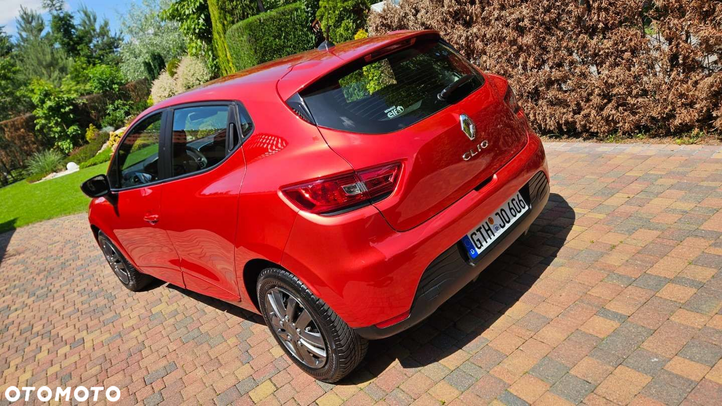 Renault Clio - 8