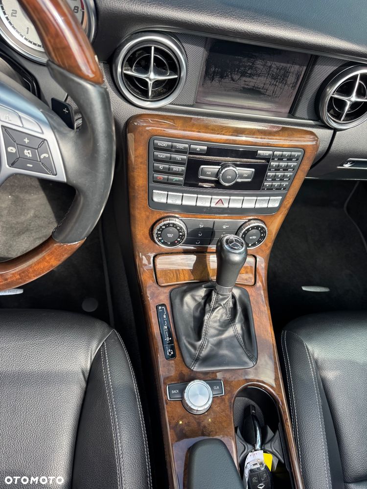 Mercedes-Benz SLK 250 CGI - 30