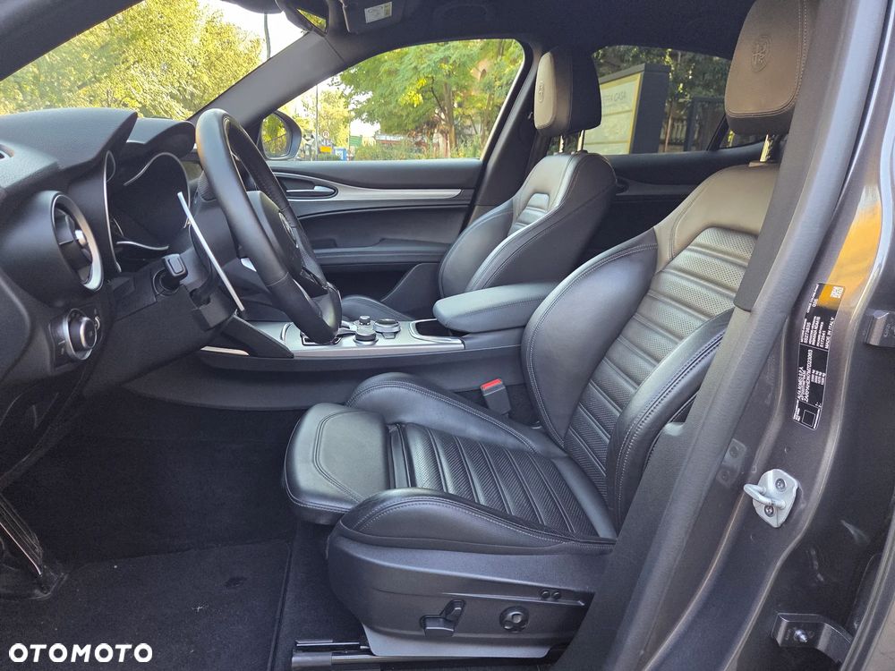 Alfa Romeo Stelvio 2.0 Turbo Veloce Q4 - 9