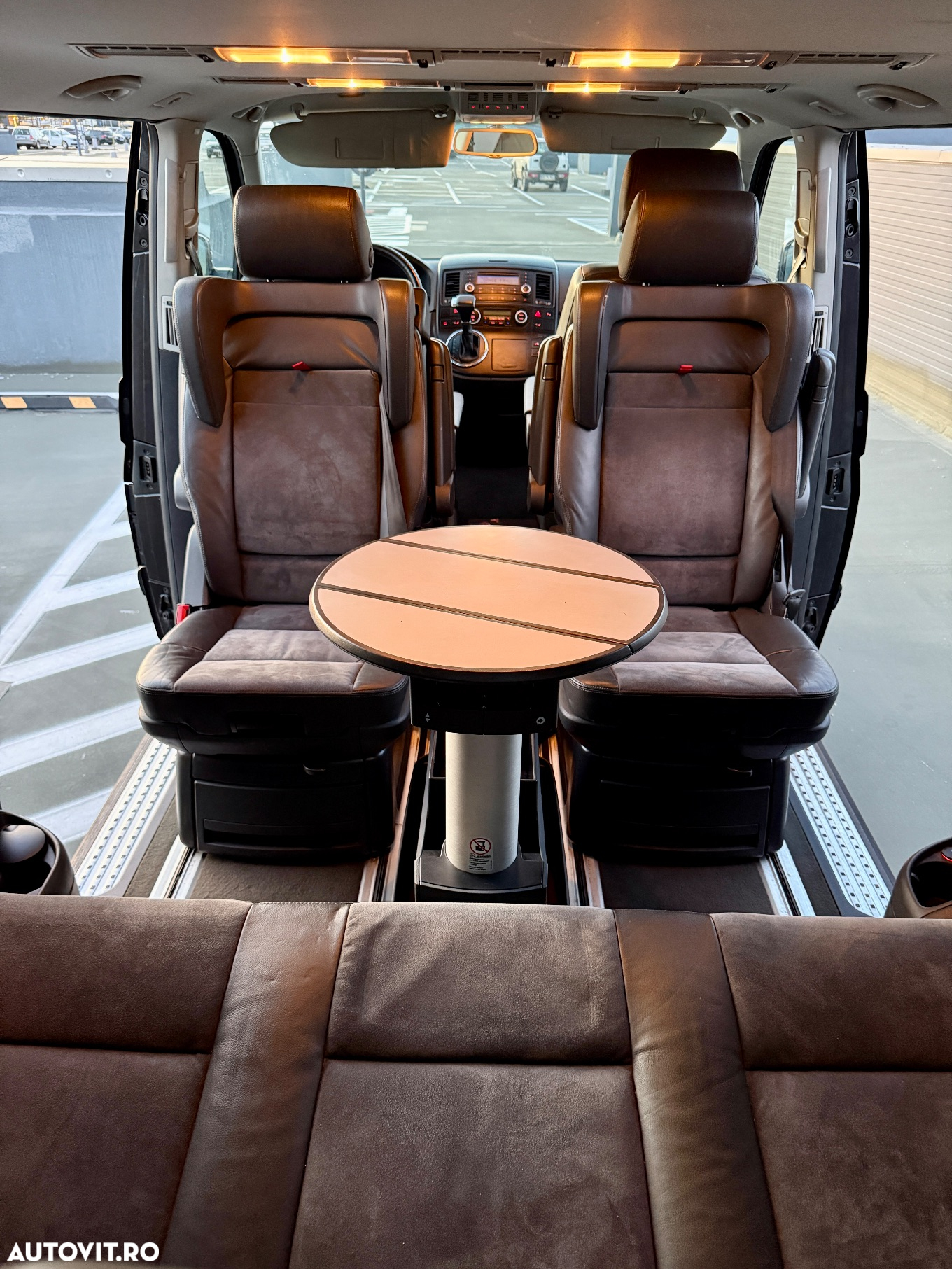 Volkswagen Multivan - 7