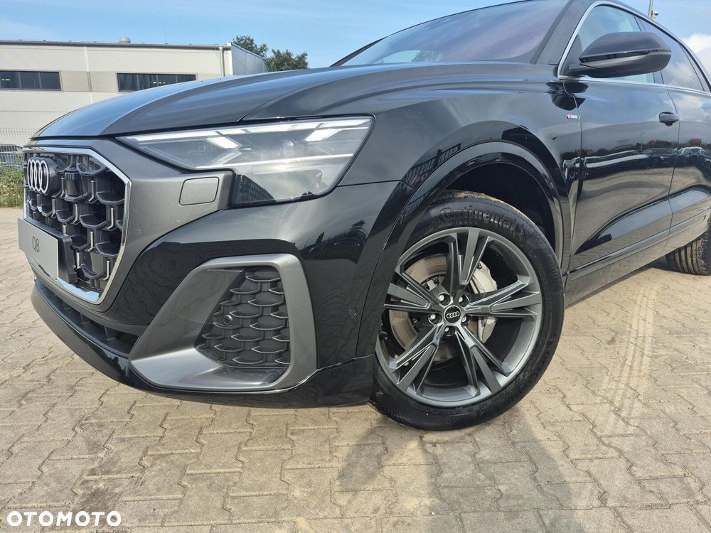 Audi Q8 - 9