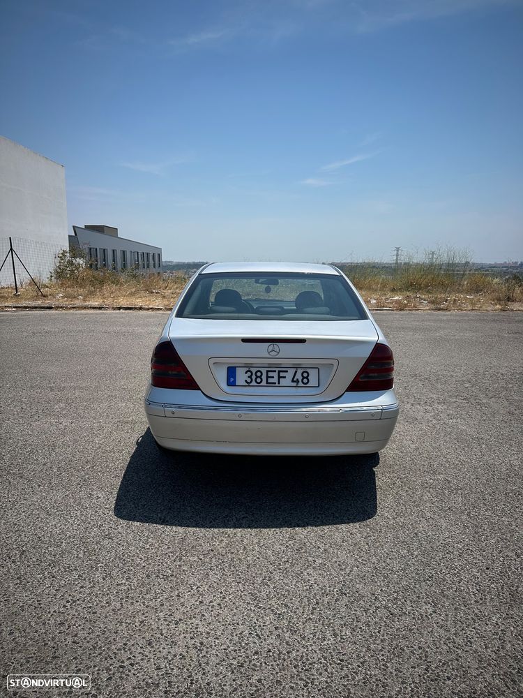 Mercedes-Benz C 220 - 6
