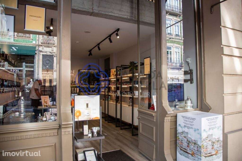 Oportunidade , trespasse Loja no Mercado do Bolhão na Baixa do Porto - Grande imagem: 3/25