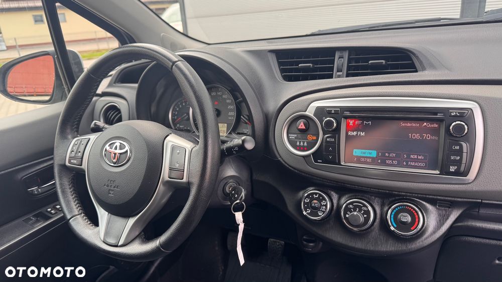 Toyota Yaris 1.3 VVT-i Luna - 37