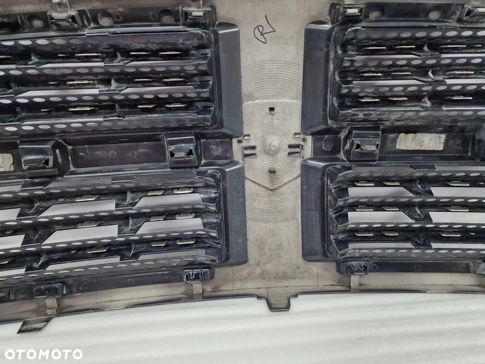 DODGE RAM 1500 12-18 ATRAPA / GRILL PRZEDNI , NR 13DSAC0010 / 13DSAC0010B  NR AUKCJI GL104 - 19