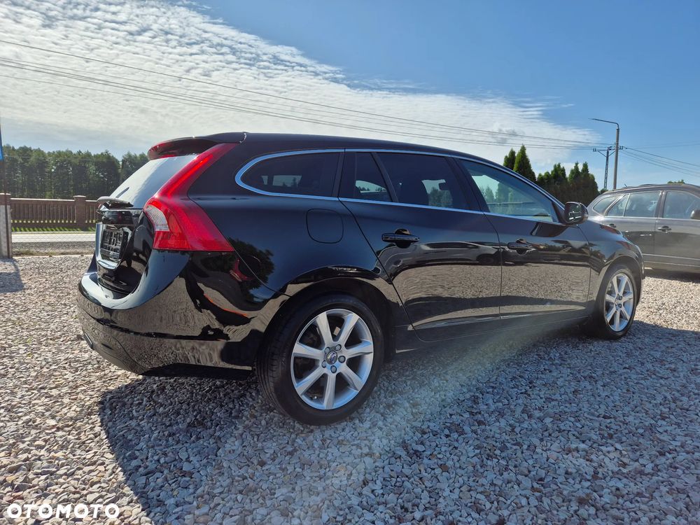Volvo V60 D3 Momentum - 7