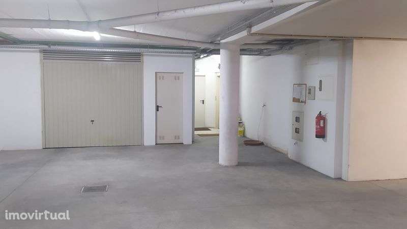 Garagem Box - centro da cidade - Grande imagem: 2/8