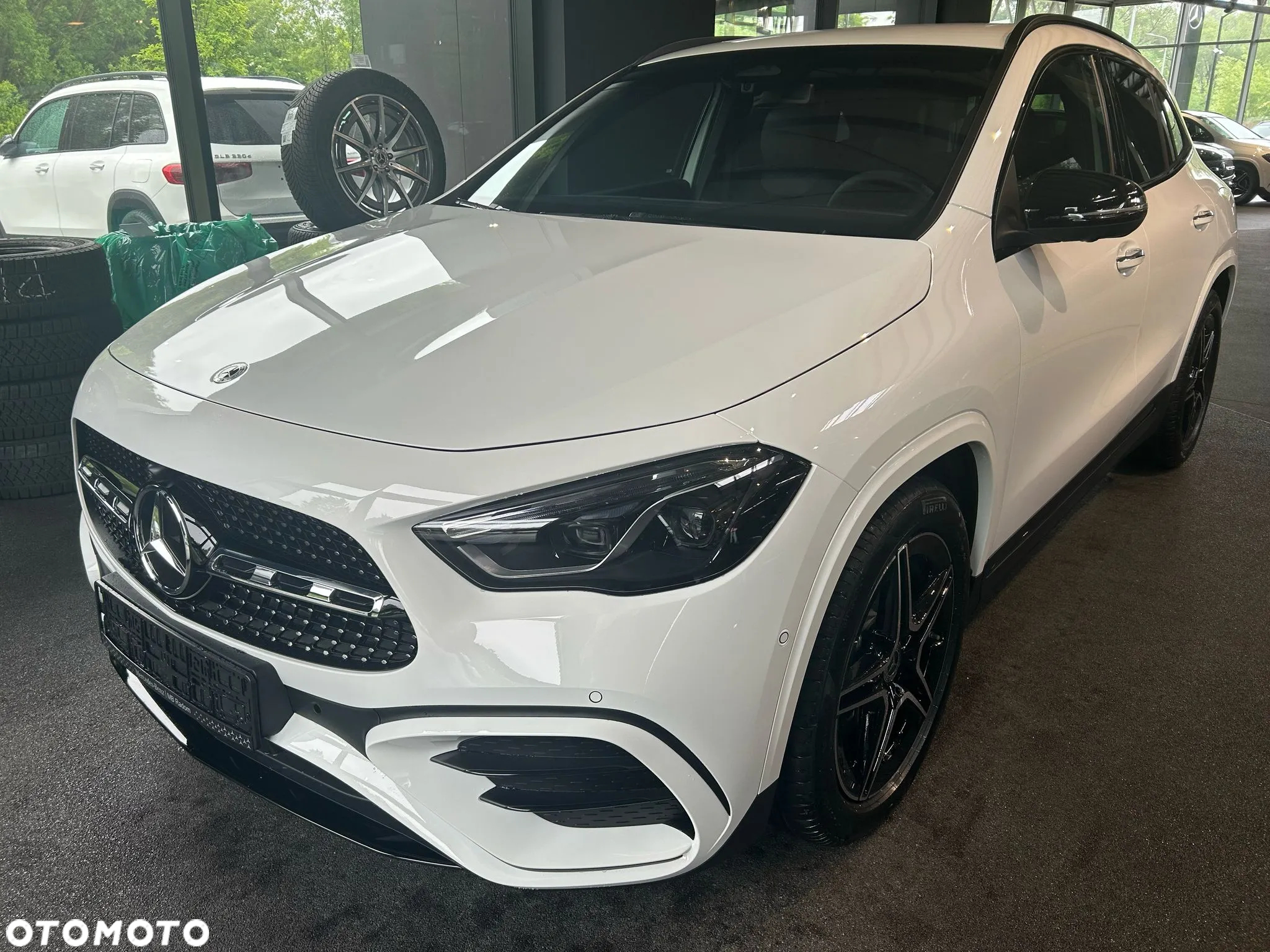 Mercedes-Benz GLA 250 4-Matic AMG Line - 3