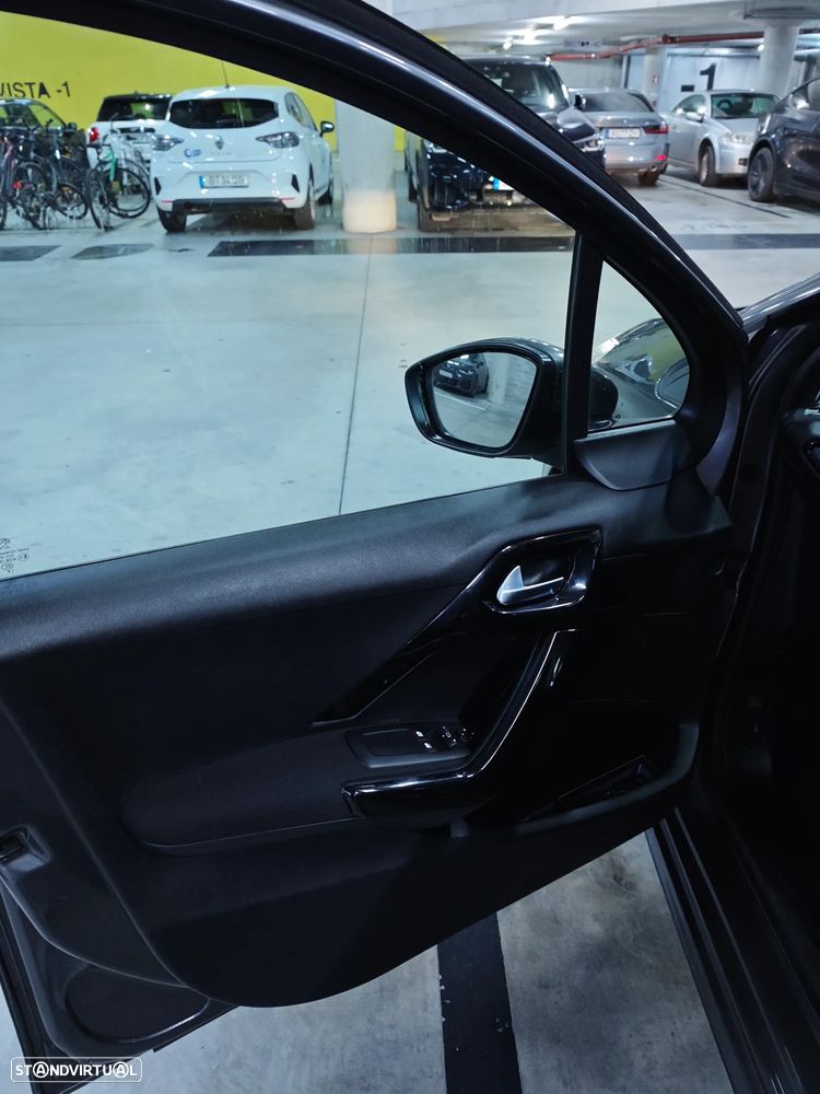 Peugeot 208 1.5 BlueHDi Signature - 6