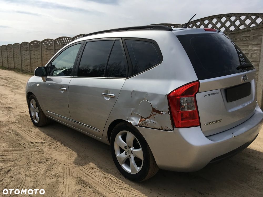 Kia Carens 2.0 CRDi Voyage 7os - 6