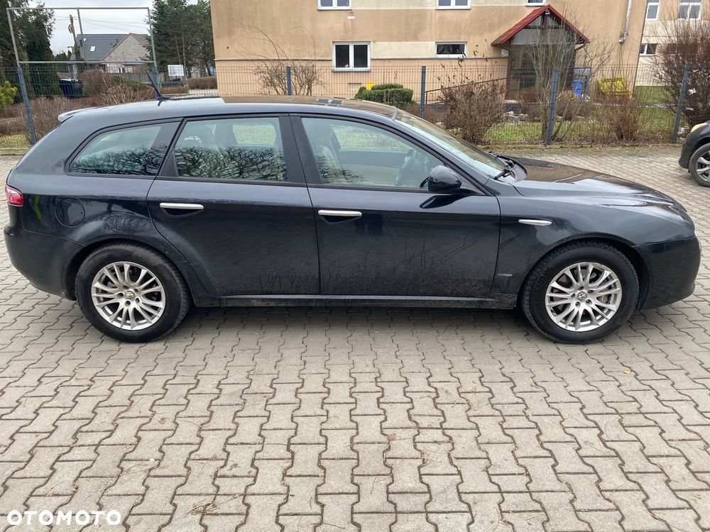 Alfa Romeo 159 - 8