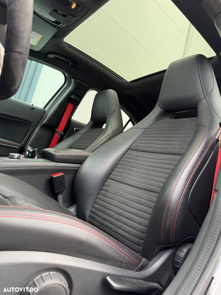 Mercedes-Benz A 45 AMG - 13