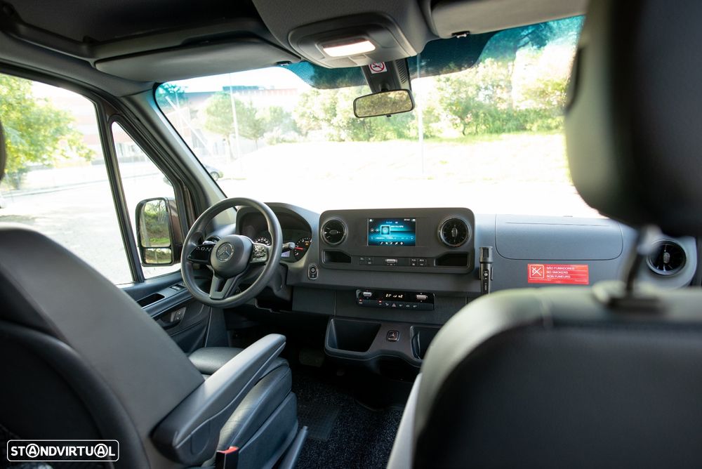 Mercedes-Benz Sprinter - 16