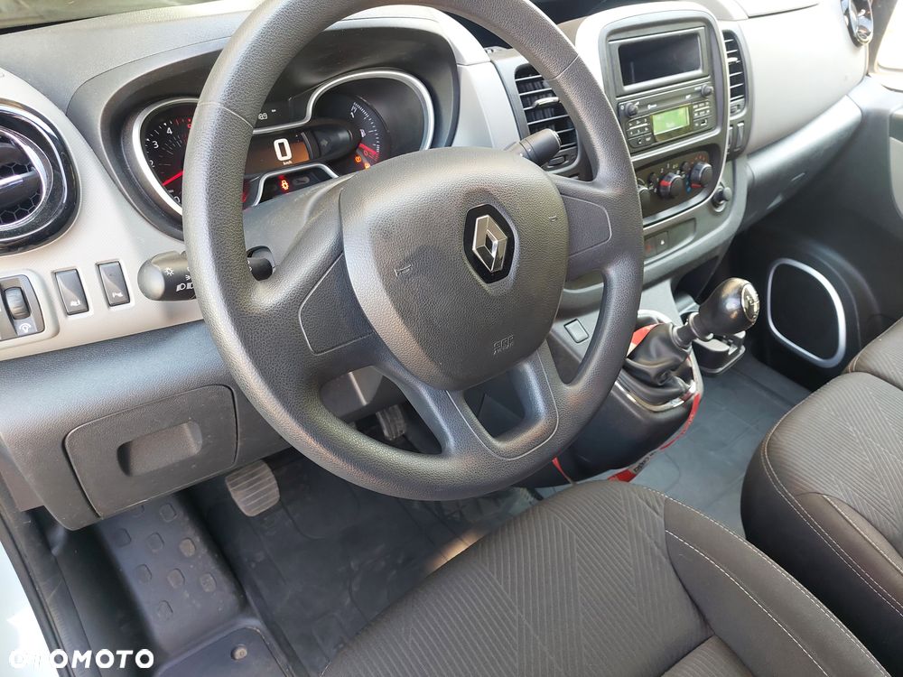 Renault Trafic warsztat - 14
