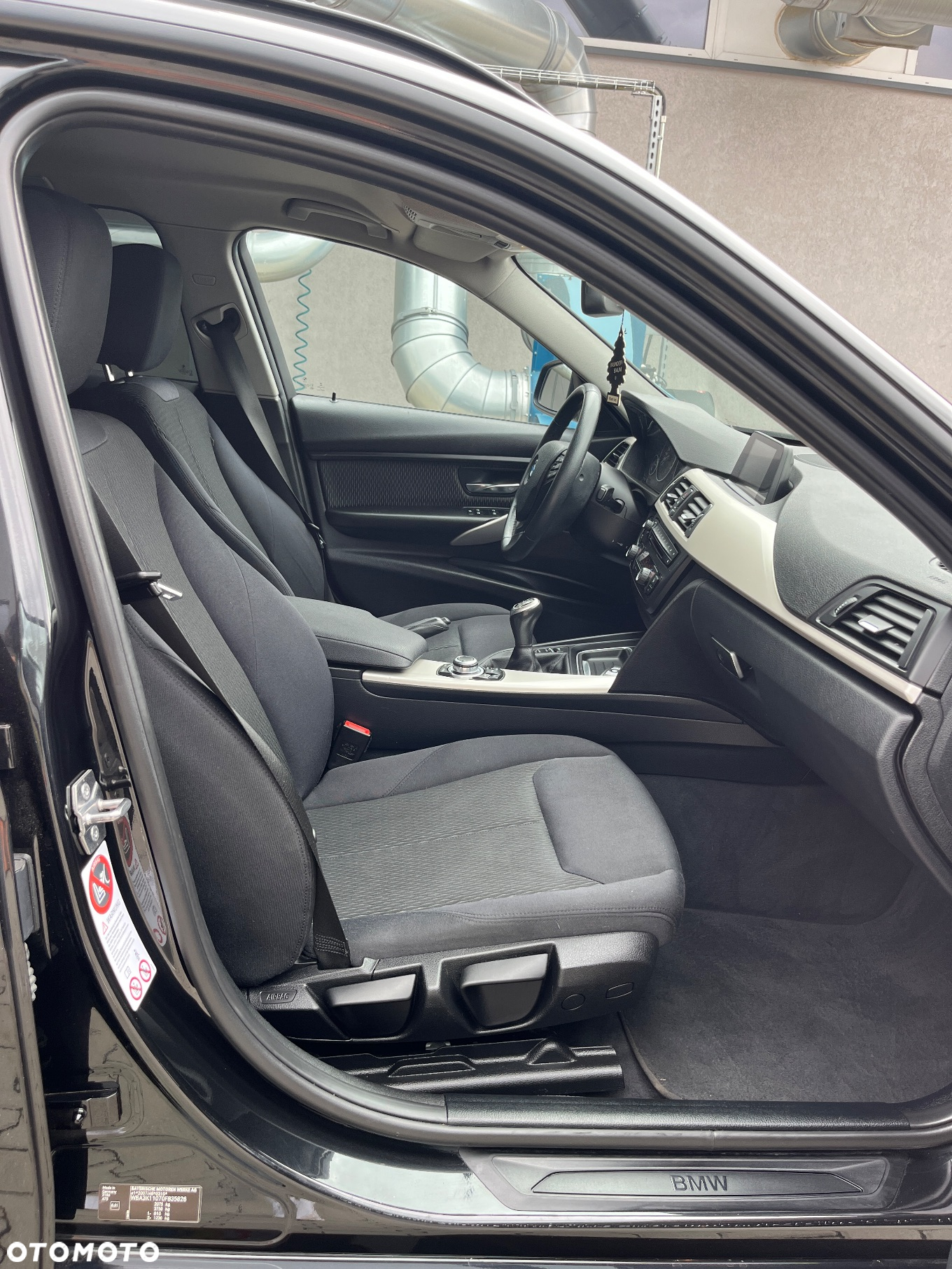 BMW Seria 3 318d Touring - 18