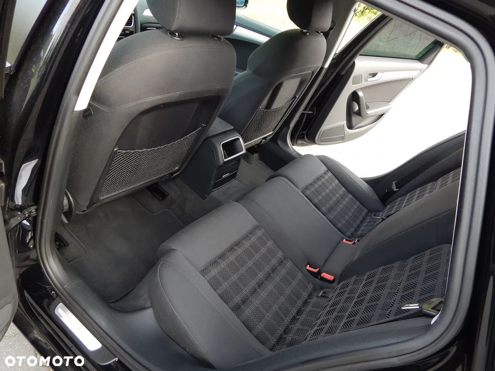 Audi A4 Avant 2.0 TDI S tronic - 12