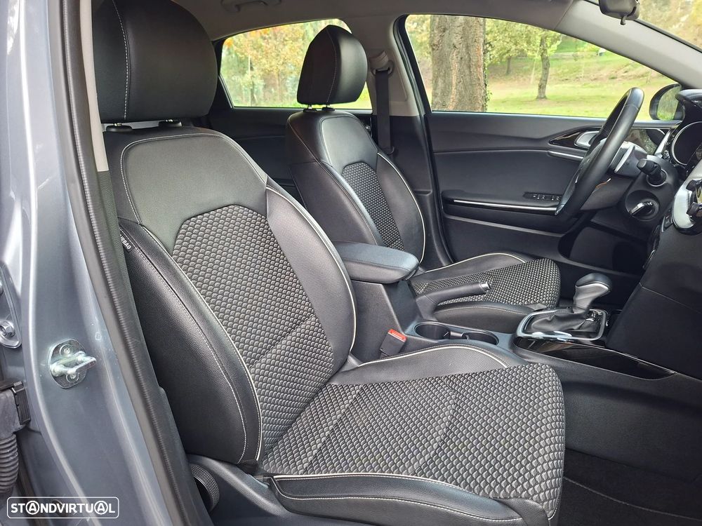 Kia Ceed 1.0 T-GDI (48V Mild-Hybrid) DCT7 Ultimate Edition - 18