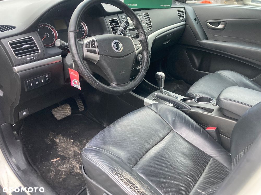 SsangYong/KGM Korando 2.0 E-XDi DPF 4WD Automatik Quartz - 9