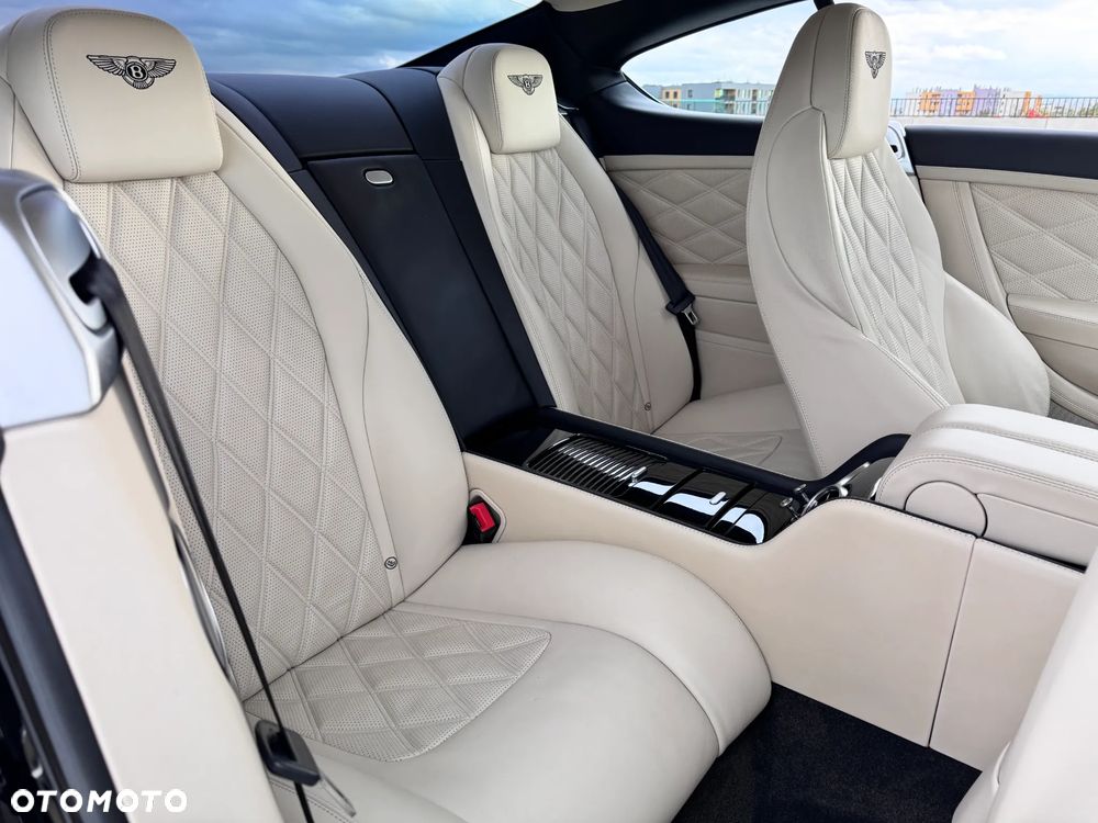 Bentley Continental GT W12 - 30