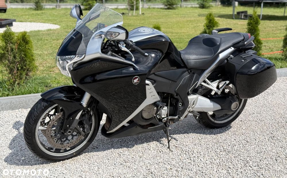 Honda VFR - 1