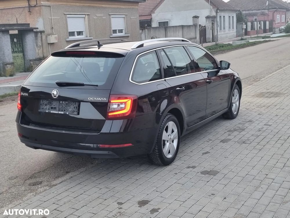 Skoda Octavia Combi Diesel 2.0 TDI DSG Style - 5