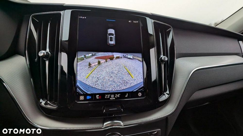 Volvo XC 60 - 25